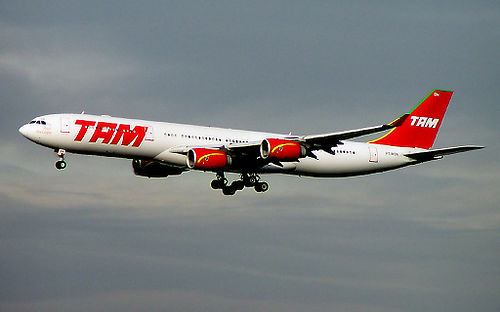 TAM A340-500 PT-MSN FRA